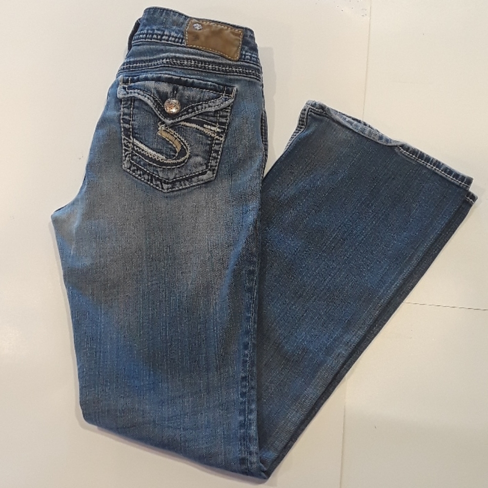 Silver Jeans Suki Surplus w28 / L 32............K1
